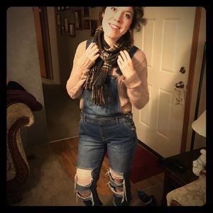 Meet your Posher, Joy